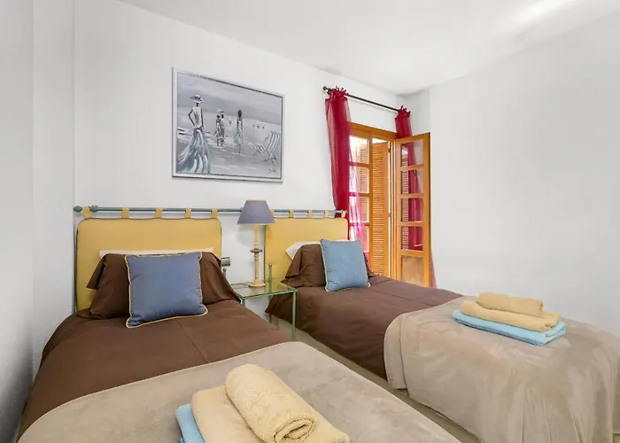 Apartment Senorio De - 3 Bedroom Penthouse By Finest